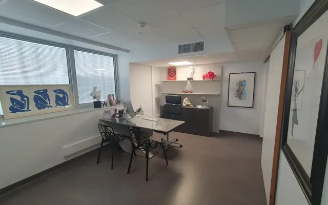 Bureau de consultation esthétique